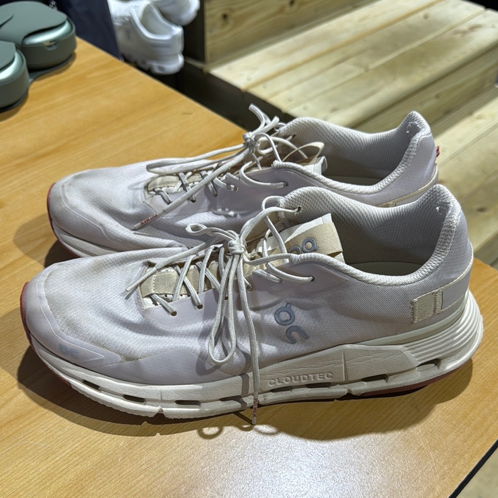 Men ON Cloud Shoe